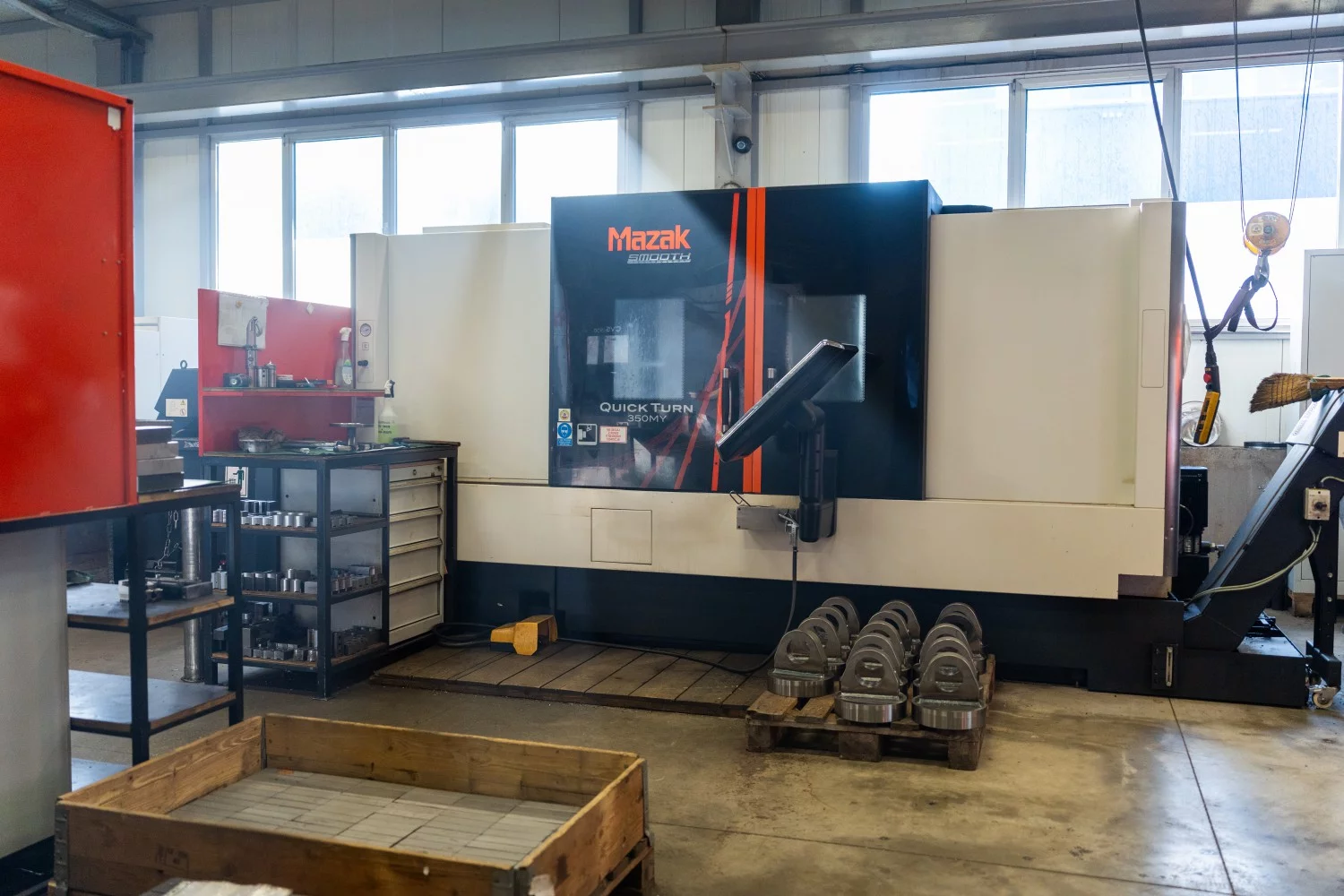 Mazak QT-350 MY - CNC-Drehmaschine mit angetriebenen Werkzeugen und Y-Achse